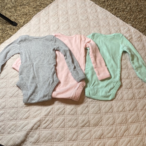 Just one you by Carters newborn long sleeve onesies (set of 3) - Picture 5 of 6